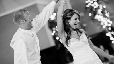 5 Tips Membuat Pesta Pernikahan di Dalam Ruangan yang Aman agar Tidak Terjadi Chaos