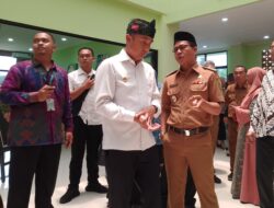 Bey Tanggapi Permintaan Pembangunan 22 SMA Negeri di Kabupaten Bandung