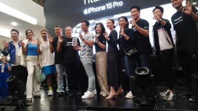 Serah Terima iPhone 15 Series Lewat Midnight Launch di Jakarta dan Surabaya, Blibli Layani Pre-Order Tanpa Error