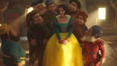 Disney Resmi Rilis First Look Rachel Zegler, Perankan Putri Salju di Remake Live-Action Snow White