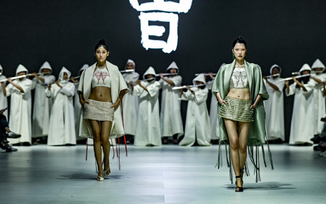 Bangga! Jakarta Fashion Week 2024 Sukses Menghadirkan Ratusan Desainer Ternama dan Potensial Tanah Air dan Mancanegara