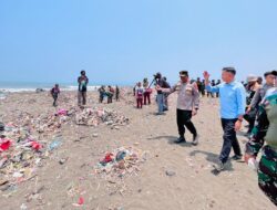 Bey Machmudin: Bupati dan Wali Kota Wajib Kurangi 30 Persen Sampah