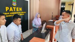 Penjabat Gubernur Jawa Barat Bey Machmudin inspeksi mendadak  ke kantor Kecamatan Babelan, Kabupaten Bekasi, Jumat (6/10/2023).(Foto: Biro Adpim Jabar)
