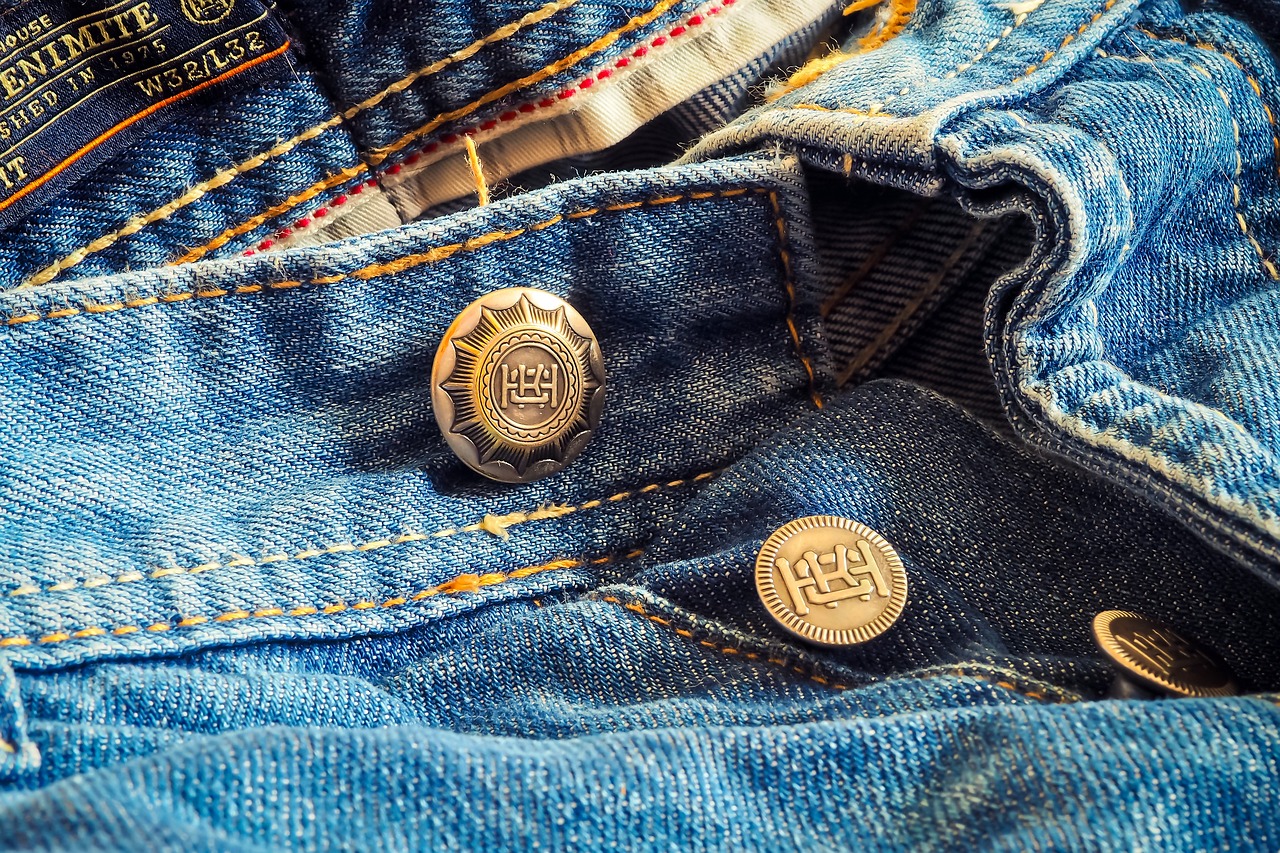 Sejarah Celana Jeans yang Sempat Menjadi Simbol Pemberontakan