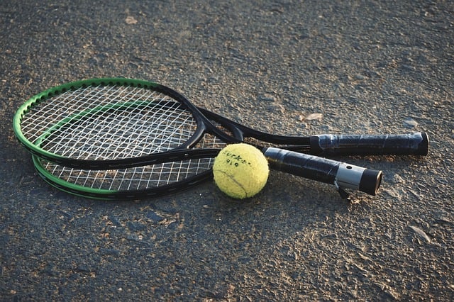 raket tenis