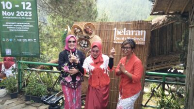 Lestarikan Warisan Leluhur, Helaran Seni dan Budaya Digelar di Maribaya Lembang