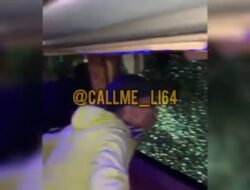 Viral, Detik-detik Video Rombongan Bobotoh Persib Diserang OTK di Madura, Kaca Bus Dilempari Batu Sampai Pecah