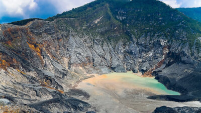 5 Rekomendasi Wisata Dekat Gunung Tangkuban Perahu 2023