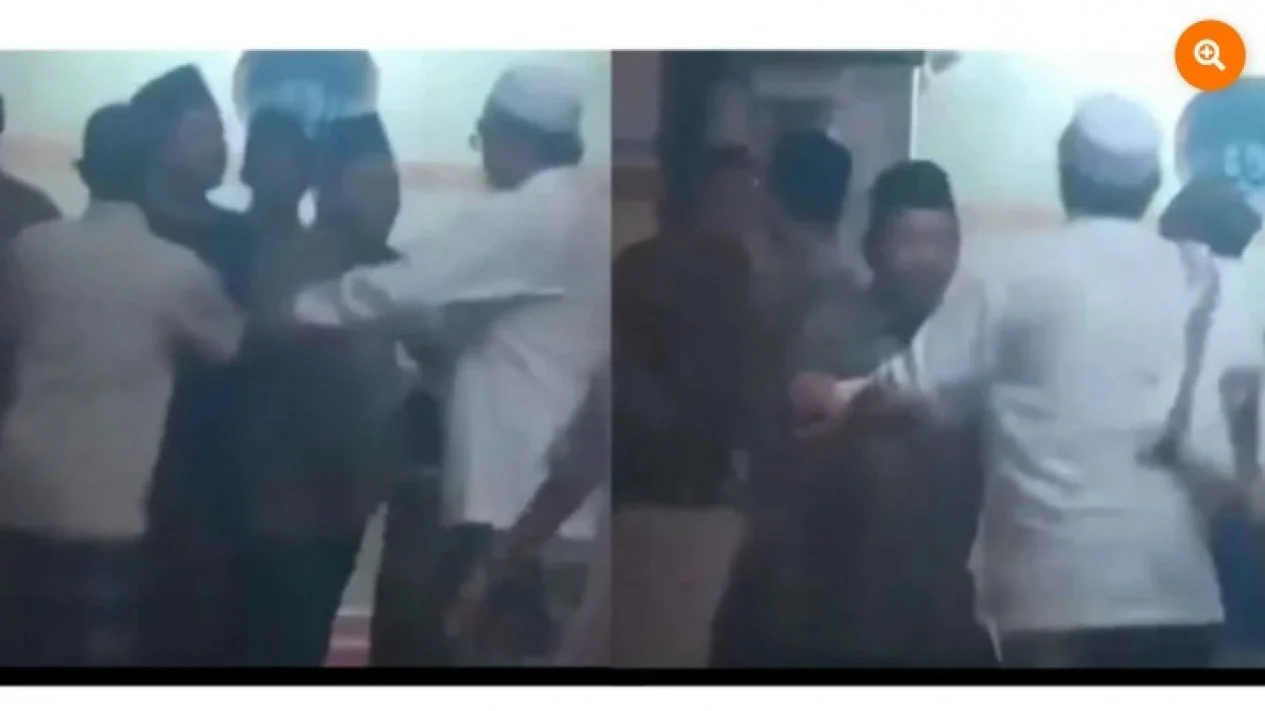 Dua Kubu Jamaah di Kediri Adu Jotos di Dalam Masjid Gegara Rebutan jadi Imam