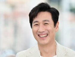 Terjadi Lagi, Artis Korea Bunuh Diri, Kali Ini Aktor Lee Sun-kyun Ditemukan Tewas di Dalam Mobil