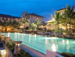 Akhir Tahun Mau Staycation? Cek 6 Rekomendasi Hotel di Bandung dengan Fasilitas Kolam Renang Air Hangat