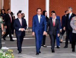 Bukan Tanpa Alasan, Ternyata Ini Arti Dasi Kuning Presiden Jokowi saat Kunker ke Jepang