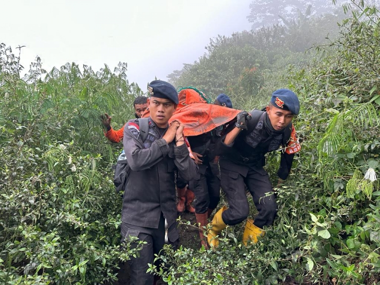 UPDATE Erupsi Gunung Marapi: 75 Pendaki Sudah Berhasil Ditemukan, Polisi Terus Sisir di Area Bahaya