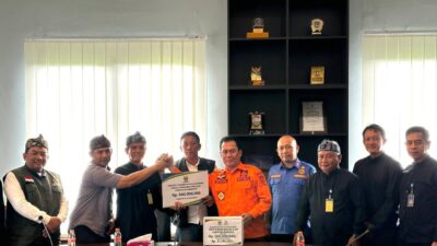 Pemkot Bersama Baznas Kota Bandung Serahkan Bantuan untuk Korban Gempa Sumedang
