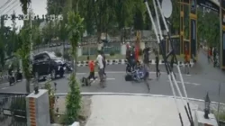 Tangkapan layar relawan Ganjar-Mahfud dikeroyok oknum prajurit TNI di Jawa Tengah