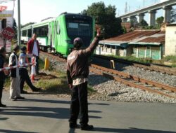 Dishub KBB Akan Beri Pembinaan Khusus kepada Relawan Perlintasan Kereta di Cilame