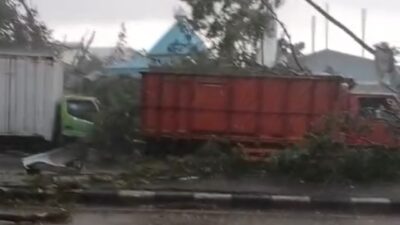 Kondisi Terkini Pabrik Kahatex Usai Diterpa Angin Puting Beliung, Jalan Lumpuh Hingga Gardu PLN Meledak