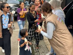 Dukung Program Prabowo-Gibran, Repnas Jabar Bagikan 3000 Botol Susu Gratis