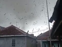 Ada Ratusan, Jumlah Rumah Rusak Terdampak Angin Puting Beliung di Rancaekek Bandung
