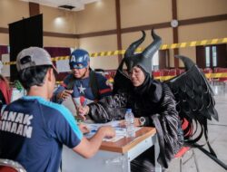TPS Unik Pemilu 2024: Di Kota Bandung, Avengers dan Justice League Jadi Petugas Pemungutan Suara