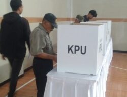 KPU Kota Cimahi Gelar Simulasi Pencoblosan Pemilu 2024, Warga Terkendala Ukuran Kertas Suara