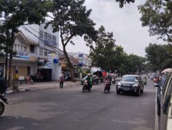 Hari Pertama Puasa, Sejumlah Ruas Jalan di Kota Bandung Terlihat Lengang dan Sepi