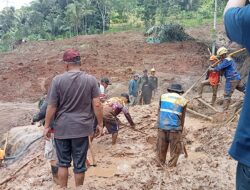 Pemkab KBB Tetapkan Tanggap Darurat Bencana Longsor di Cipongkor, PMI Siapkan Disinfektan