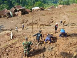 9 Korban Hilang Longsor Cipongkor Bandung Barat Masih dalam Pencarian