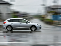 5 Masalah Mobil yang Sering Terjadi saat Hujan Deras