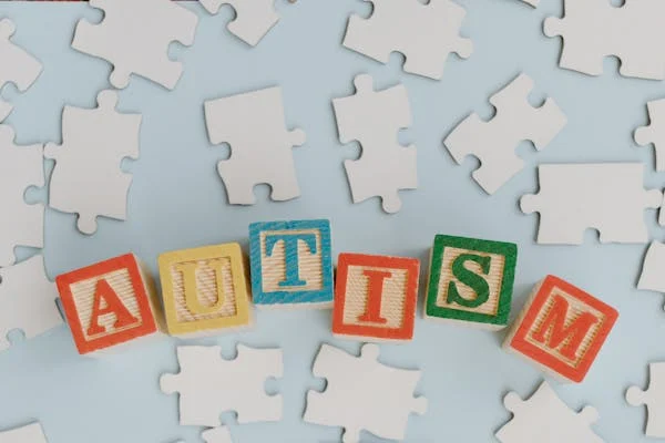 ciri dan tanda autisme